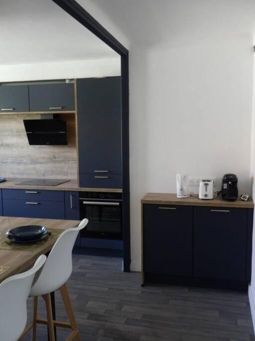 Spacieux Appartement Au Pied De La Cite Medievale การ์กาซอน ภายนอก รูปภาพ